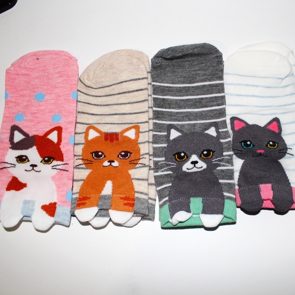 Accessories - Cute Adorable Cat Socks BNWOT 5 pairs